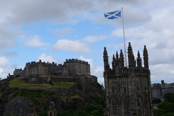 Edinburgh: Castles in the Mist & Whisky in the Glass